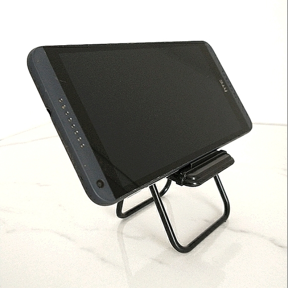 Folding Chair Statement Necklace Cellphone Holder or Desk Accessory I.Y.K.Y.K - Picture 6 of 13